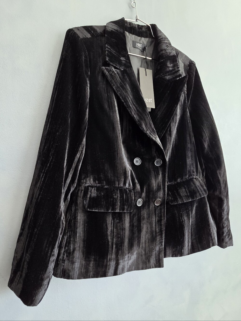 YEST BLACK CRUSH VELVET DOUBLE BREASTED BLAZER, SIZE EUR 36